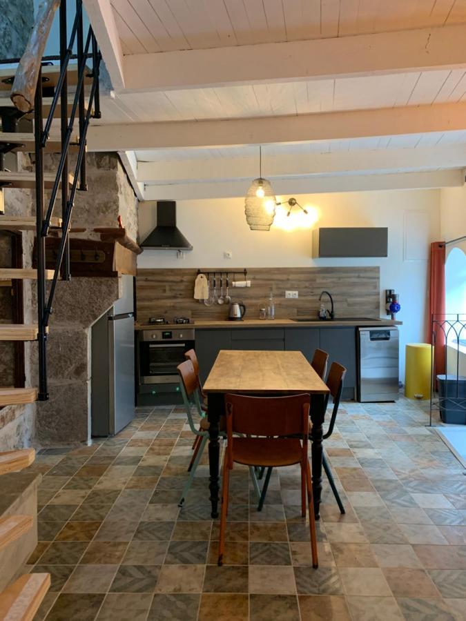 Charming Typical Stone House With Modern Amenities *