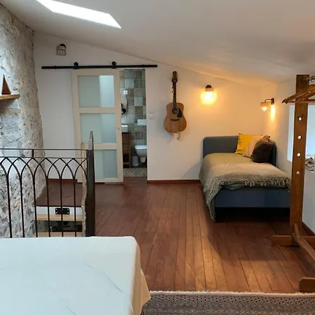 Villa Charming Typical Stone House With Modern Amenities Chauzon Exterior foto